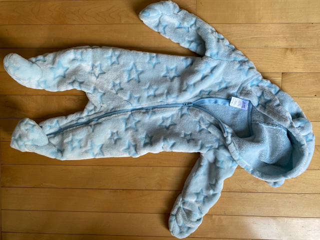 Baby light snowsuit fleece romper -unisex in Clothing - 6-9 Months in Calgary