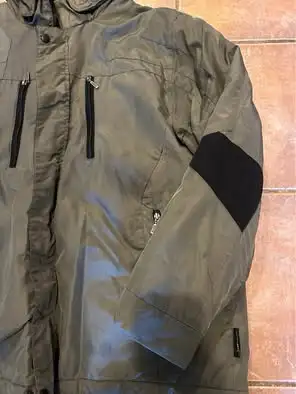 Men’s winter coat jacket $45 large, removable hood in Men's in Oakville / Halton Region - Image 10