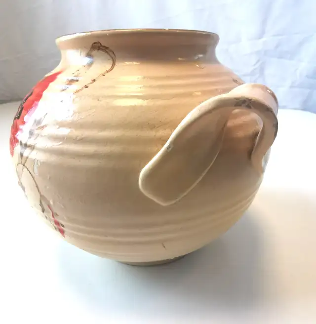 Share Ceramic Poppy Vase Wide Scroll Handles Art Deco Circa 1940 in Home Décor & Accents in Markham / York Region - Image 10