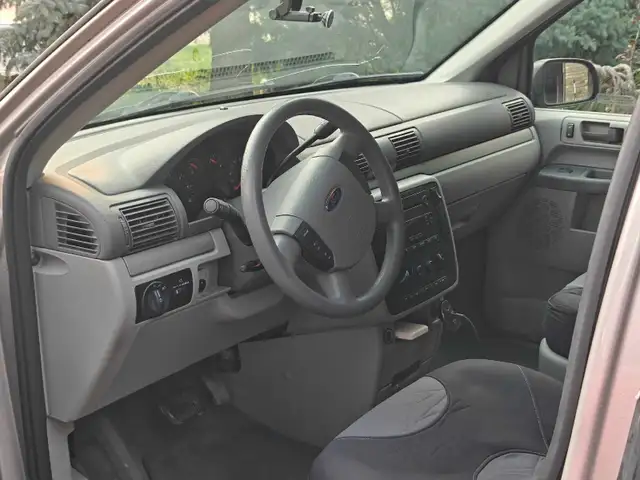 Ford freeStar 2007529384637109391368