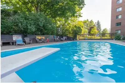 - Top-floor 1-bedroom availability in a 2-bedroom condo - Scenic views of Parkwood and Ottawa Airpor...