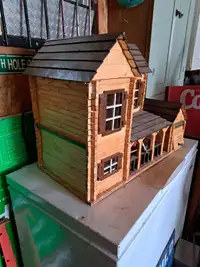 Wooden house,27" ×14"x 20 high