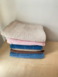 Hand towels (6)