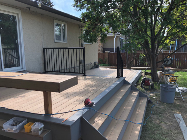 CUSTOM DECKS AND FENCES Sand Stain Build Repair in Fence, Deck, Railing & Siding in Calgary - Image 3