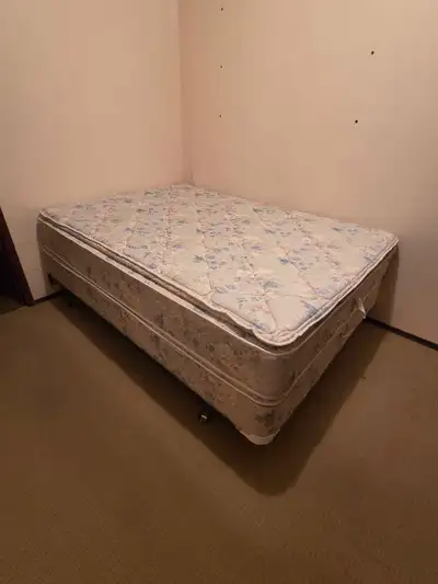 Full Size Bed Set with mattress, bedframe and Boxspring DELIVERY, View more