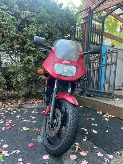1998 Kawasaki Ninja 500R Great Starter Bike. Starts, Runs & Drives, idles rough. Brand new tires: Br...