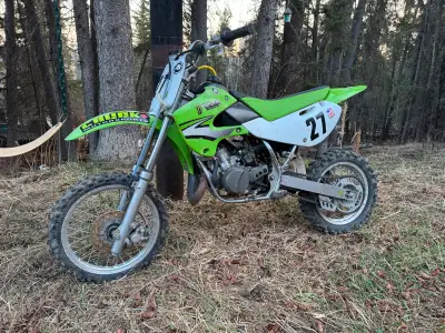 2007 KX65 Kawasaki dirt bike Fresh professionally rebuilt engine, top and bottom end. Great shape, g...