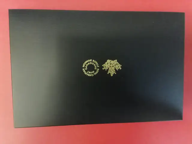 Royal Canadian Mint Coin Set 2018 Specimen Set Burrowing Owl in Arts & Collectibles in Mississauga / Peel Region - Image 3