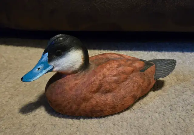 Vintage Decorative Decoy Birds/Ducks in Arts & Collectibles in Barrie - Image 5