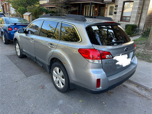 2010 Subaru Outback 2.5 - As is in Cars & Trucks in City of Toronto - Image 3