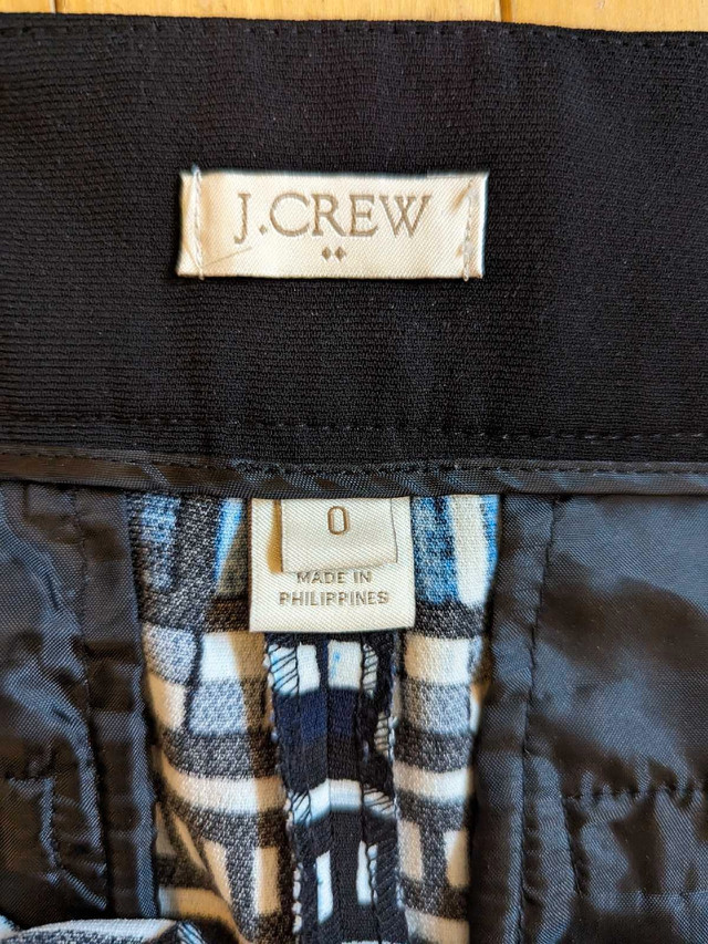 women's shorts size 0 - J.Crew in Women's - Bottoms in Ottawa - Image 3