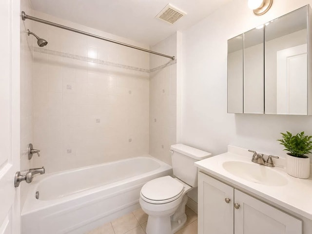 2 1/2 (studio) - Apartment (CDN-NDG) - $985/mo — photo 2