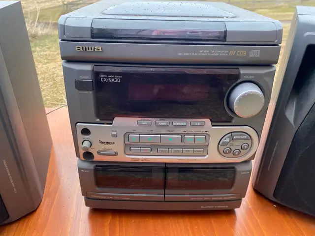 Aiwa CX-NA30 Stereo System in Stereo Systems & Home Theatre in Markham / York Region - Image 2