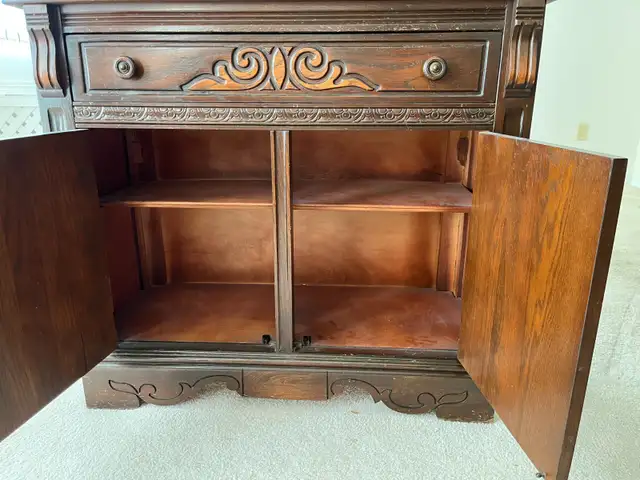 Solid Wood Display Cabinet in Hutches & Display Cabinets in Peterborough - Image 11