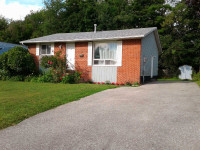 PRIME ORILLIA LOCATION -WHOLE 3 Bed WEST WARD HOME  deep lot!