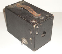 NO.2 BROWNIE CAMERA MODEL D