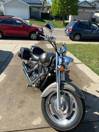 Used Honda Shadow Sabre VT1100C2 Only 13,546km 1100cc Twin Cobra exhaust Stock exhaust Saddlemen sea...