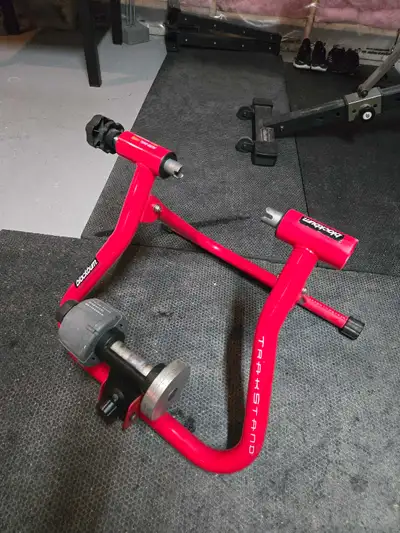 BLACKBURN TRAKSTAND BIKE TRAINER, View more