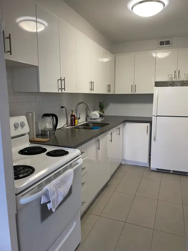 $1100 Private Room for rent  in Room Rentals & Roommates in City of Toronto - Image 6