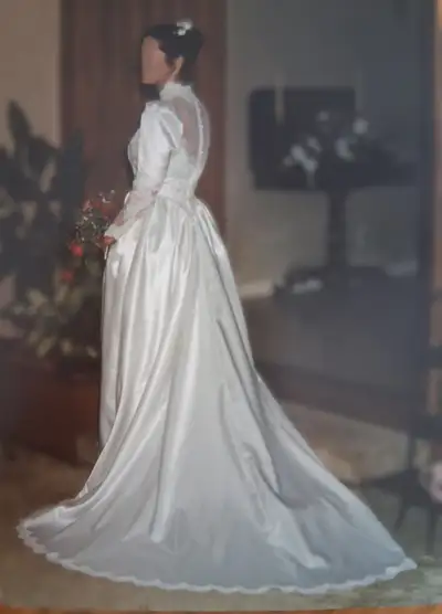 Wedding dress - vintage, View more