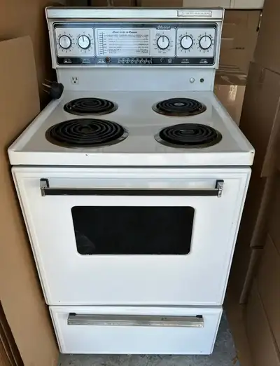 Cuisinière de 24 pouces à vendre, View more