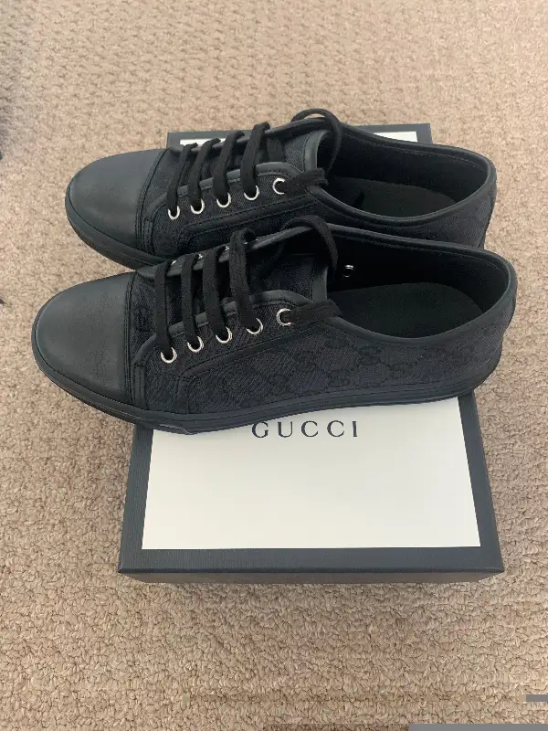 Women’s Authentic Gucci Sneakers - Black (Monogram Pattern) in Women's - Shoes in Kitchener / Waterloo - Image 4