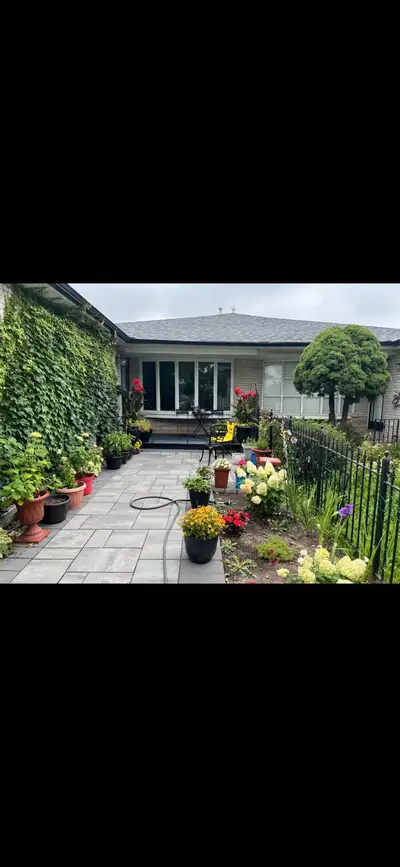 Spacious 4 bedroom unfurnished house for Rent. Furniture Pictures are for visual purpose. It is upsc...