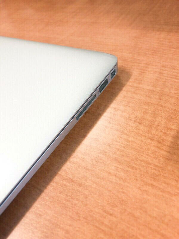 MacBook Air 13.3” in Laptops in City of Halifax - Image 4