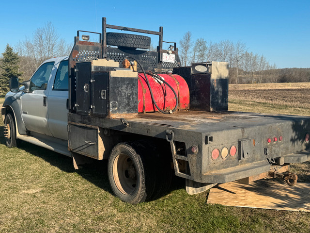 2006 f550 6.0l diesel in Cars & Trucks in Edmonton - Image 3