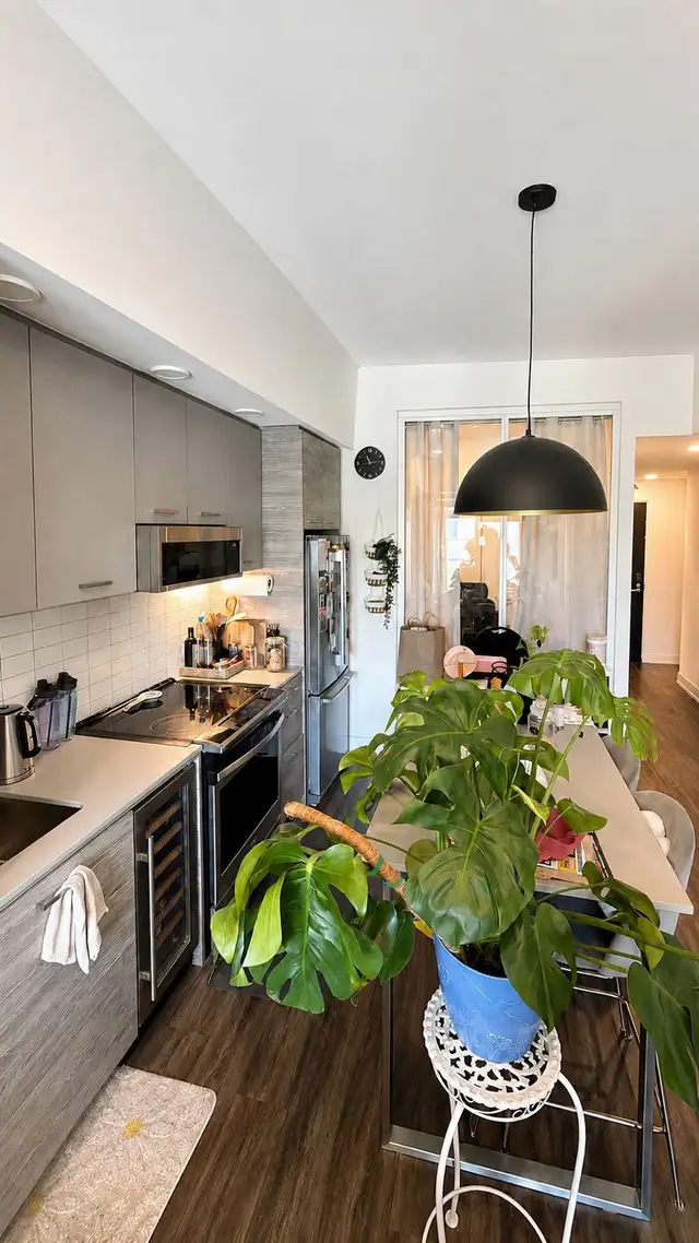 2 Bed 2 Bath Condo Lease Assignment with Half Month rent free in Long Term Rentals in City of Toronto - Image 3