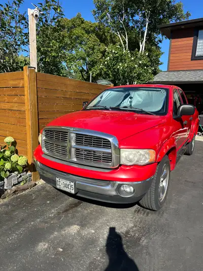 2005 Dodge Ram 1500 2nd owner original everything works reliable