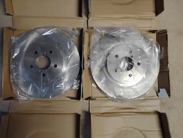 Subaru parts in Other Parts & Accessories in West Island - Image 3