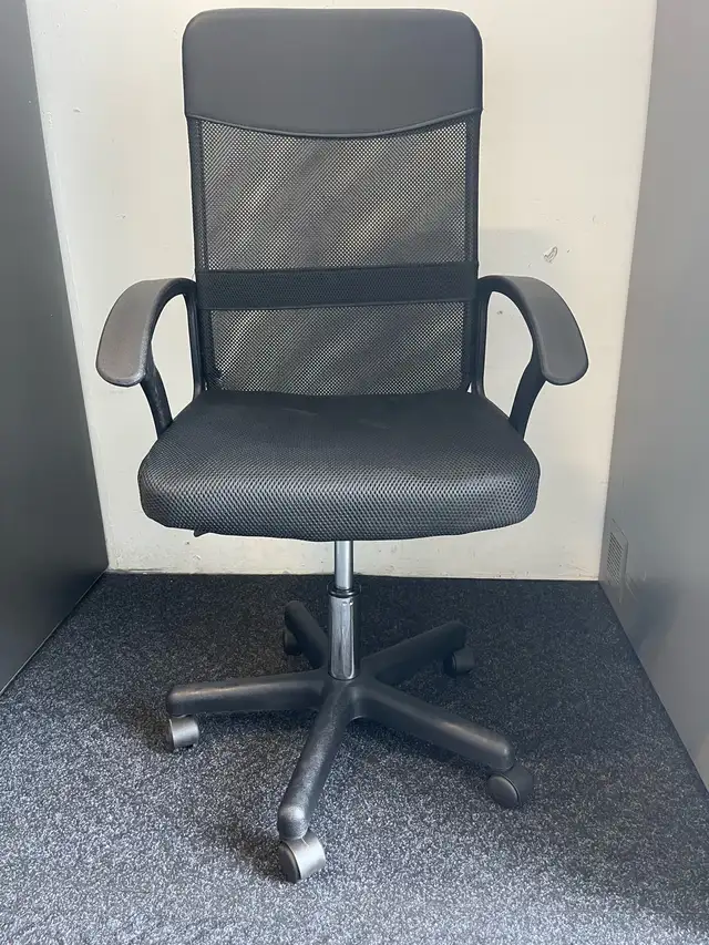NEW Desk And Office Chair (BRAND NEW IN BOX) in Desks in London - Image 6