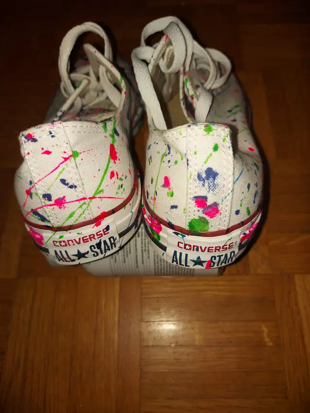 All Star Converse Splatter Shoes in Women's - Shoes in Markham / York Region - Image 5
