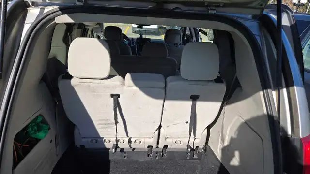 2012 Dodge grand caravan.548407632431697928