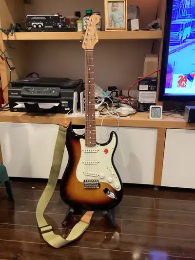 Fender Stratocaster, View more