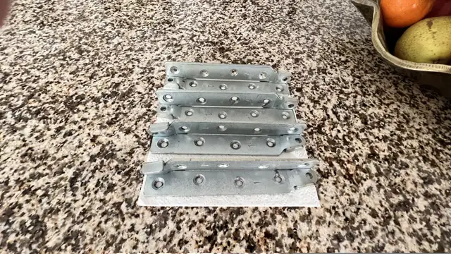 Conversion kit hardware for double bed in Cribs in Oshawa / Durham Region - Image 10