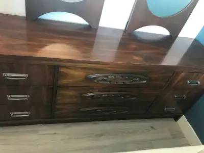 2 Bureau de chambre, View more