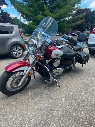 2008 Kawasaki Vulcan Classic Mint condition Matching front and rear floor boards, driver and passeng...