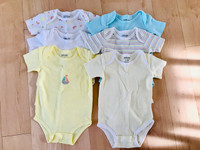 Cache-couches 6-9 mois onesie / bodysuit