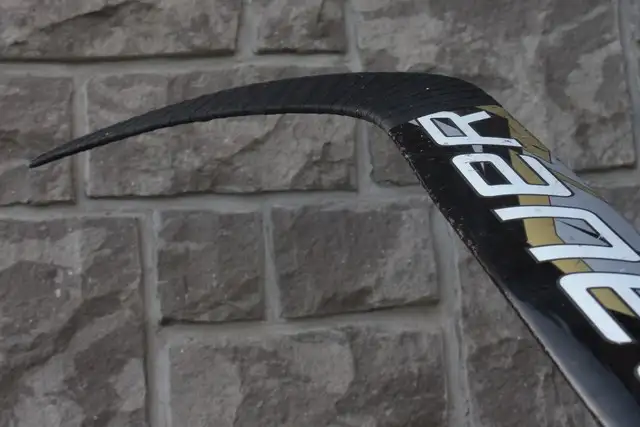 Hockey goal Stick Goalie paddle Right Hand catch Right Bauer Sup in Hockey in Markham / York Region - Image 10