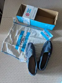 TOMS Target Canada Shoes - Limited Edition 