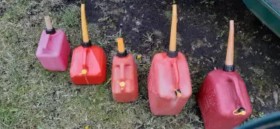 JERRY/GAS CANS (Assorted), View more