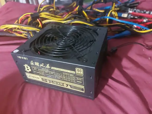 LX1800W Power Supply 1800W with all cables for PC Desktop + 5 gp in System Components in Longueuil / South Shore - Image 3