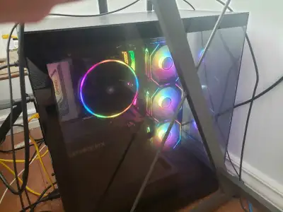 Pc Gaming pratiquement neuf, View more