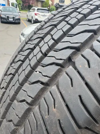 265/60/18 Goodyear Wranglers Dot 2023 9/32nd excellent Tires
