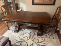 Luxury Dining Table & China Cabinet 