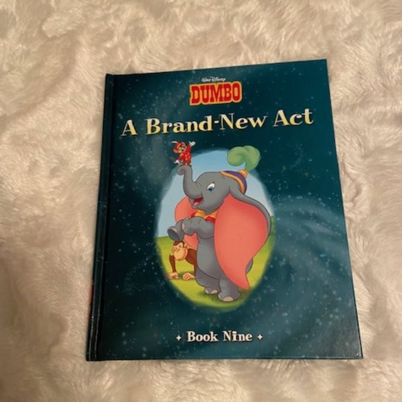 Disney Bedtime Stories Children Book Dumbo in Children & Young Adult in Thunder Bay
