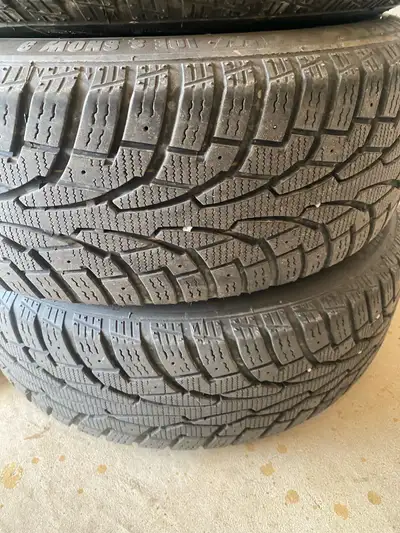 Tires and rims for sale. Fits Toyota Corolla. Tire size: 195/65R15. Manufacturing dates (DOT): 2020...