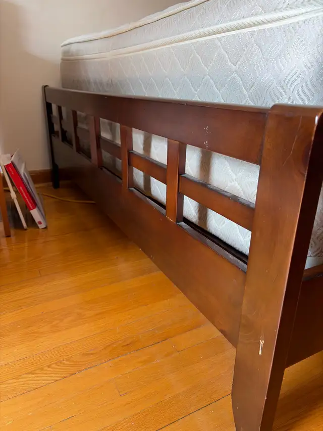 Queen Bed Frame + Matress in Beds & Mattresses in Mississauga / Peel Region - Image 9
